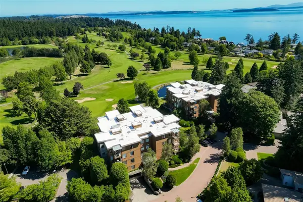 5329 Cordova Bay Rd #408, Saanich BC V8Y 2L3 - 2 bed, 2.0 bath in Saanich