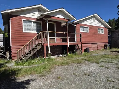 62 Kinman Ave, Woss BC V0N 3P0