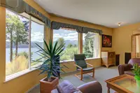 View 16