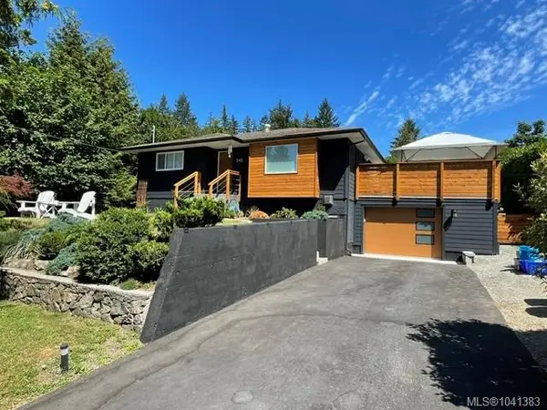 5143 Santa Clara Ave, Saanich BC V8Y 1W5 - 4 bed, 2.0 bath in Saanich