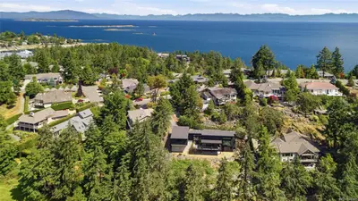 3576 Sheffield Pl, Nanoose Bay BC V9P 9J8