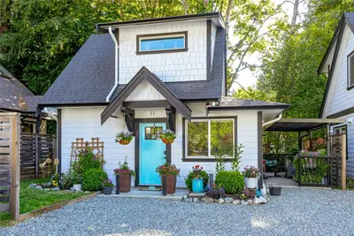 77 Nelson Rd #11, Lake Cowichan BC V0R 2G0