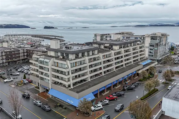 9805 Second St #301, Sidney BC V8L 4T9 - 1 bed, 1.0 bath in Sidney