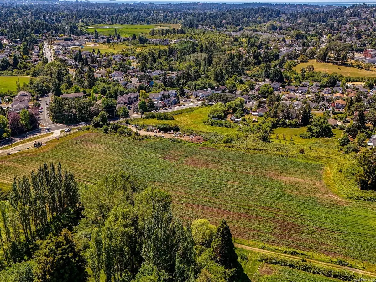 4350 wilkinson Rd, Saanich BC V8Z 5B7