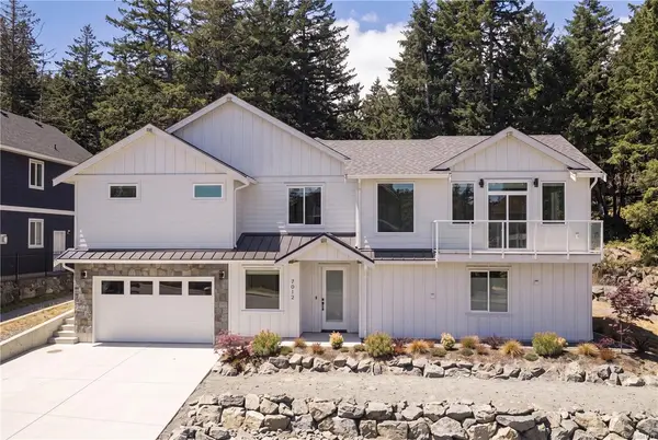7012 Clarkson Pl, Sooke BC V9Z 1M4 - 5 bed, 5.0 bath in Sooke
