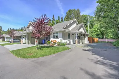 300 Grosskleg Way #35, Lake Cowichan BC V0R 2G1