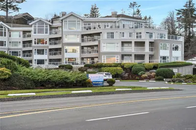 350 Island Hwy S #107, Campbell River BC V9W 1A5