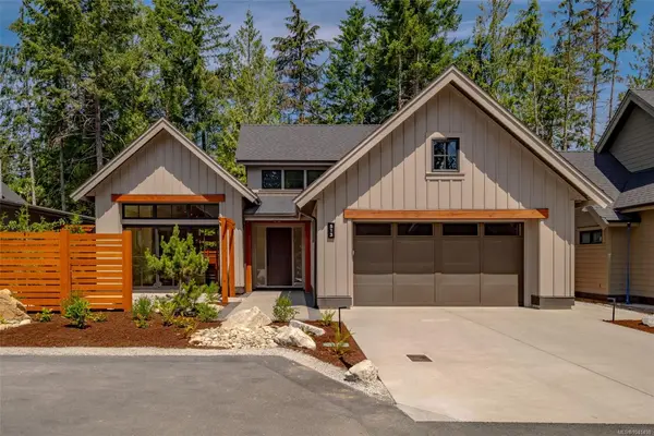 513 Hole-In-One Dr, Qualicum Beach BC V9K 0B9 - 3 bed, 3.0 bath in Qualicum Beach