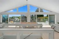 View 10