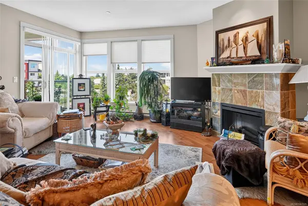 6310 McRobb Ave #321, Nanaimo BC V9V 1W8 - 3 bed, 2.0 bath in Nanaimo