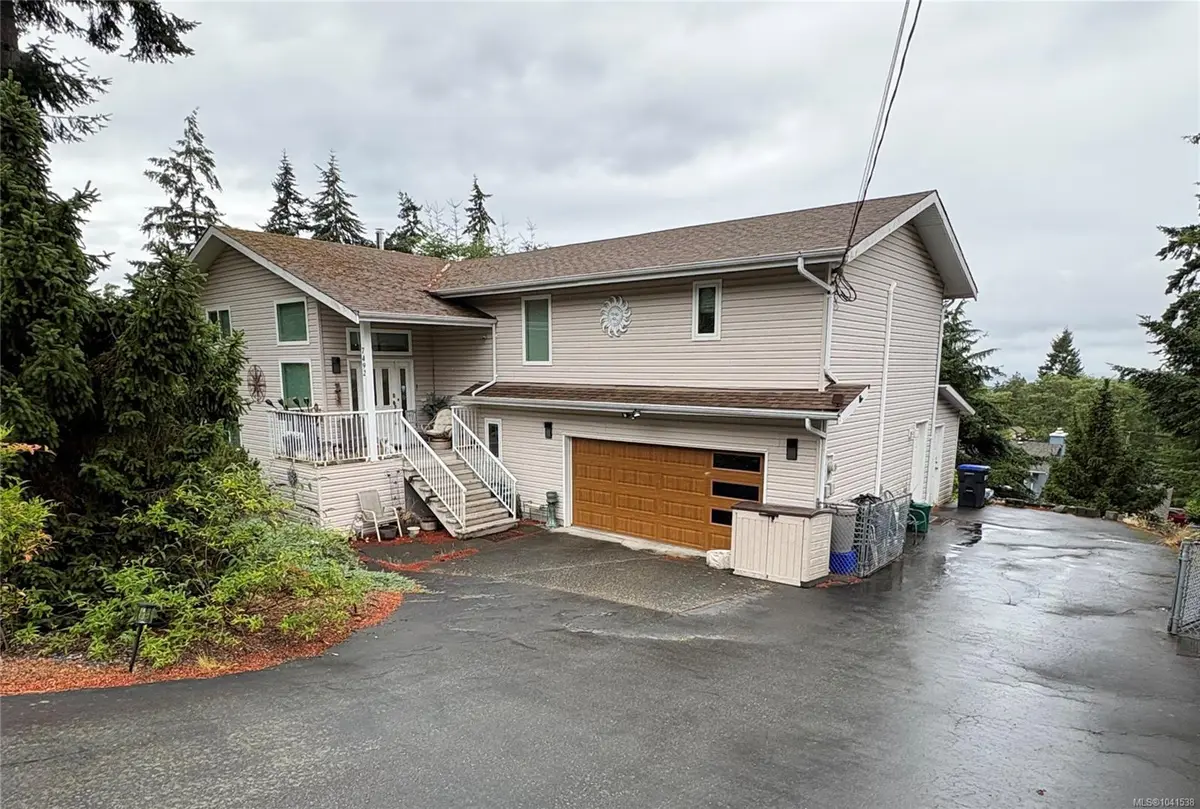 7492 Clark Cres, Lantzville BC V0R 2H0