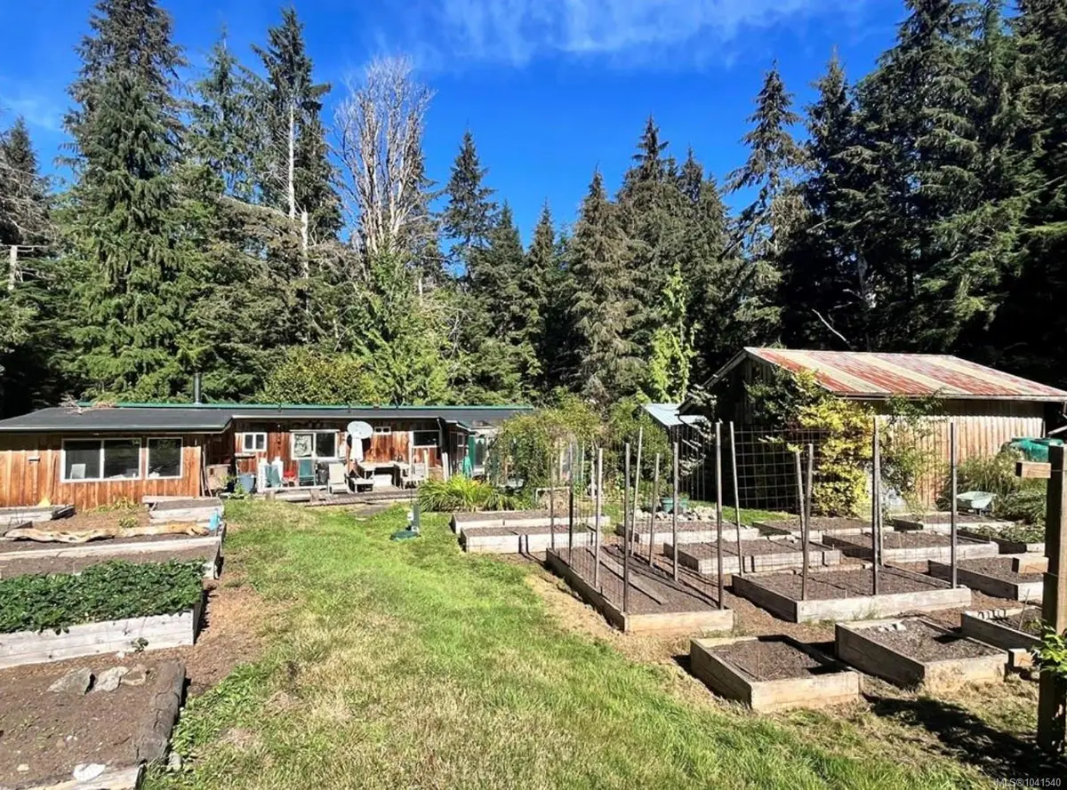 323 Sawmill Rd, Cortes Island BC V0P 1Z0