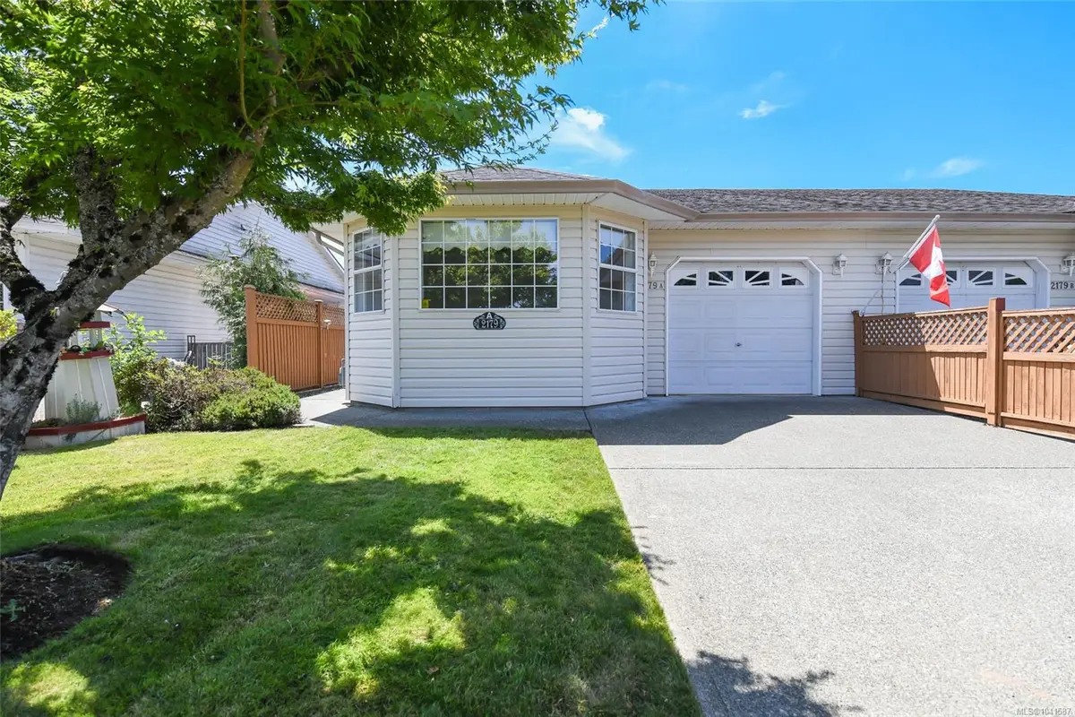2179 Urquhart Ave #A, Courtenay BC V9N 7W3