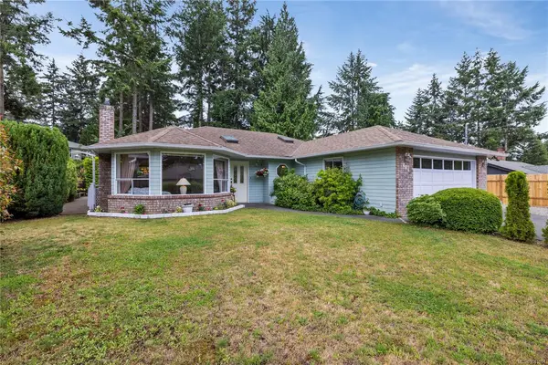 464 Quatsino Rd, Qualicum Beach BC V9K 1B5 - 3 bed, 2.0 bath in Qualicum Beach