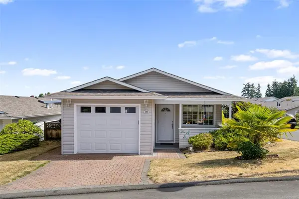 38 Eagle Lane, View Royal BC V9A 7M2 - 3 bed, 2 bath property for sale in View Royal