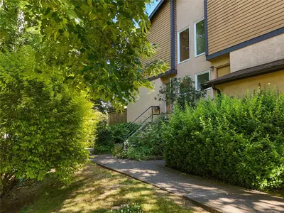 524 Crossandra Cres, Saanich BC V8Z 6G3