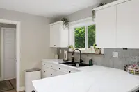 View 10