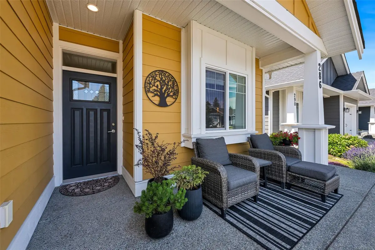 286 Edgewood Cres, Duncan BC V9L 0G6