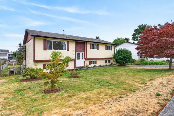 1929 Dogwood Dr, Courtenay BC V9N 3B1 - 5 bed, 2 bath property for sale in Courtenay