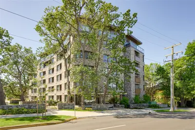 1201 Fort St #211, Victoria BC V8V 0G1