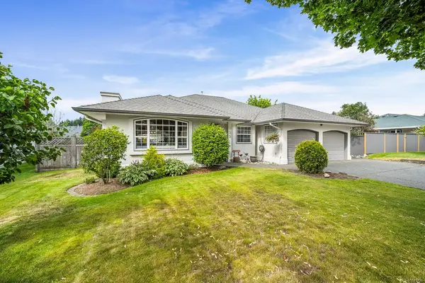 935 Elkhorn Ave, Courtenay BC V9N 8Z2 - 3 bed, 2 bath property for sale in Courtenay