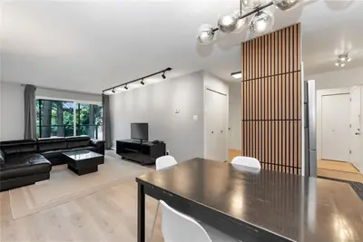 2022 Foul Bay Rd #212, Victoria BC V8R 5A9
