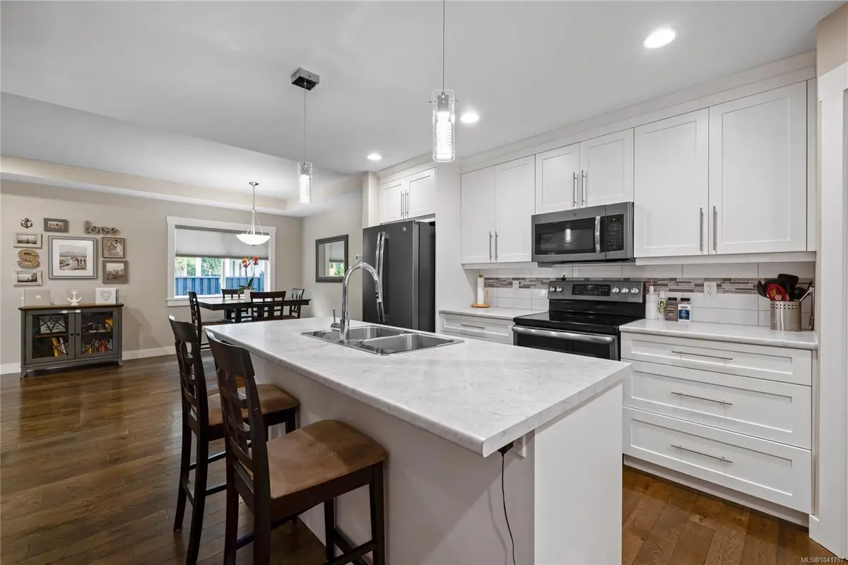 2378 Extension Rd, Nanaimo BC V9X 0A9