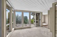 View 32