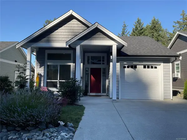 925 Craig Rd, Ladysmith BC V9G 2C4 - 3 bed, 2 bath property for sale in Ladysmith