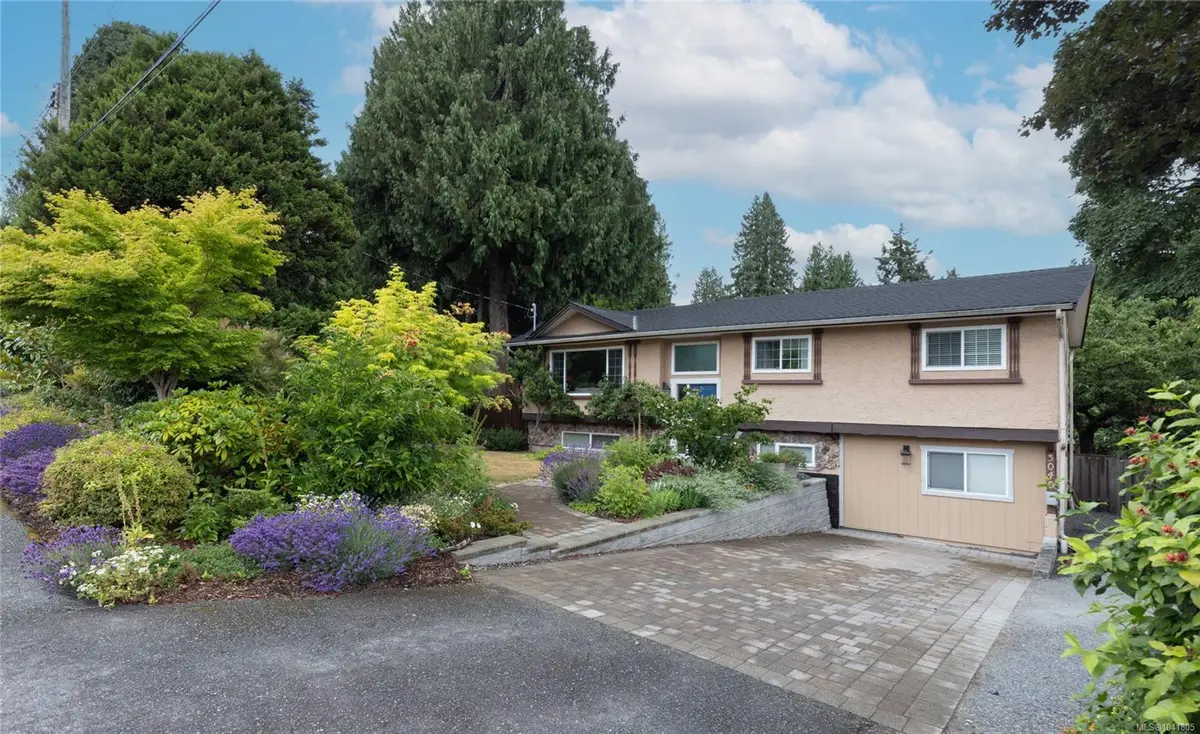 3040 Bay St, Nanaimo BC V9T 3C6