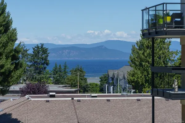 255 Hirst Ave #301, Parksville BC V9P 1P5 - 2 bed, 1 bath property for sale in Parksville