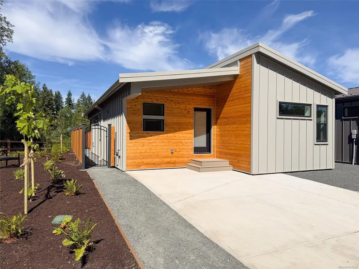 3025 Royston Rd #15, Cumberland BC V9N 1S0
