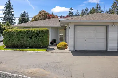 450 Bay Ave #24, Parksville BC V9P 2K2
