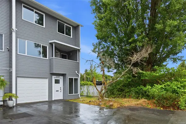 5209 Gertrude St, Port Alberni BC V9Y 6L1 - 4 bed, 2 bath property for sale in Port Alberni