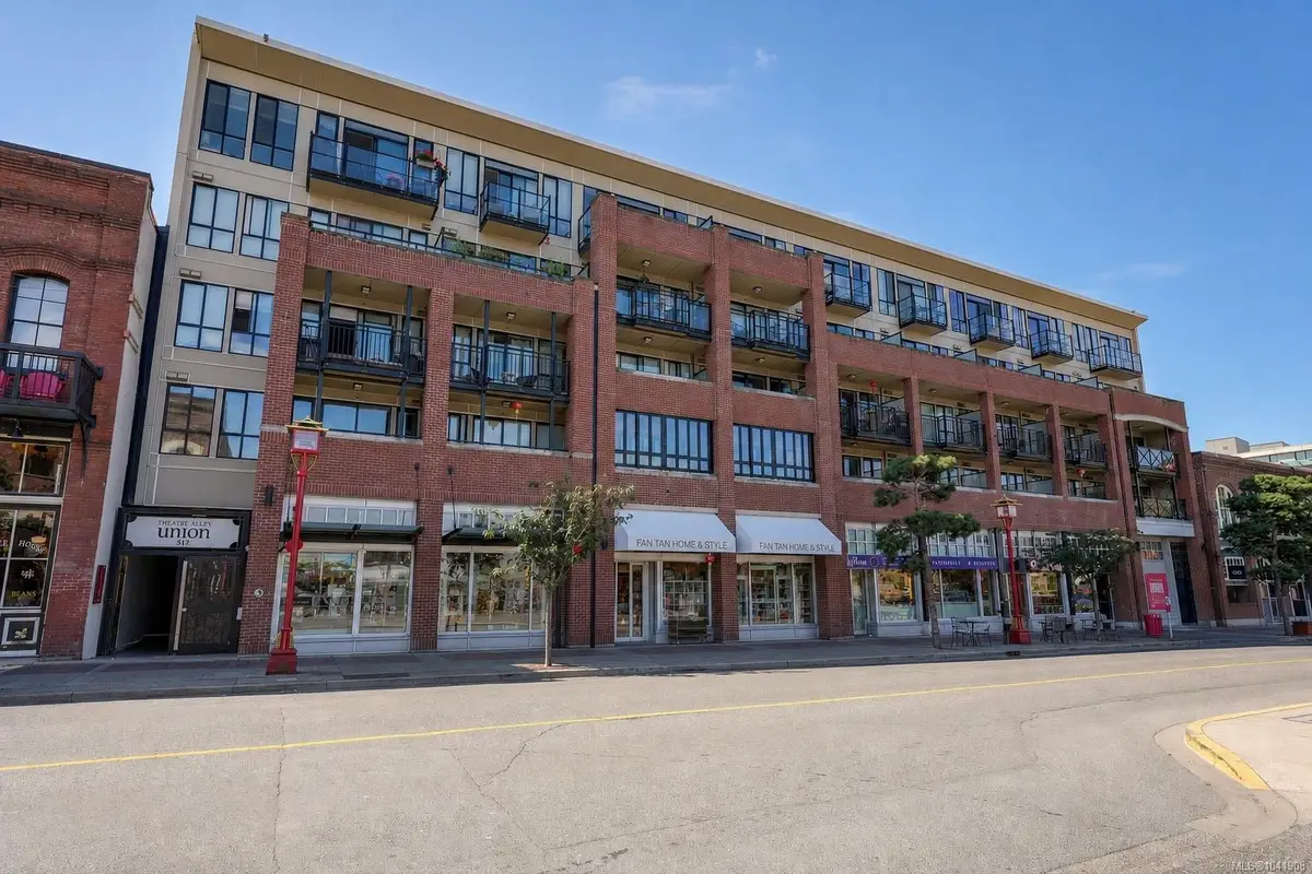 517 Fisgard St #405, Victoria BC V8W 0C5