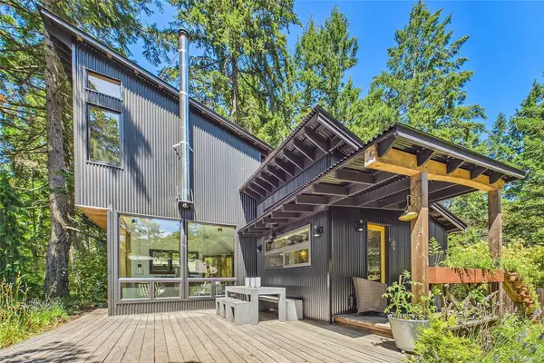 182 Colvilleton Trail, Protection Island BC V9R 6R1 - 2 bed, 2 bath property for sale in Protection Island