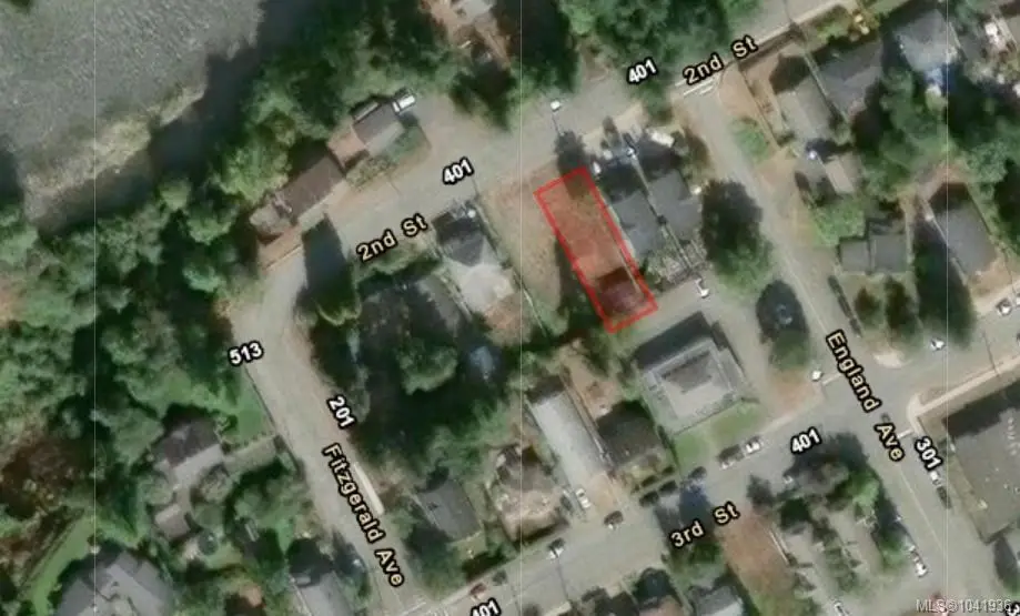 432 2nd St, Courtenay BC V9N 1C1