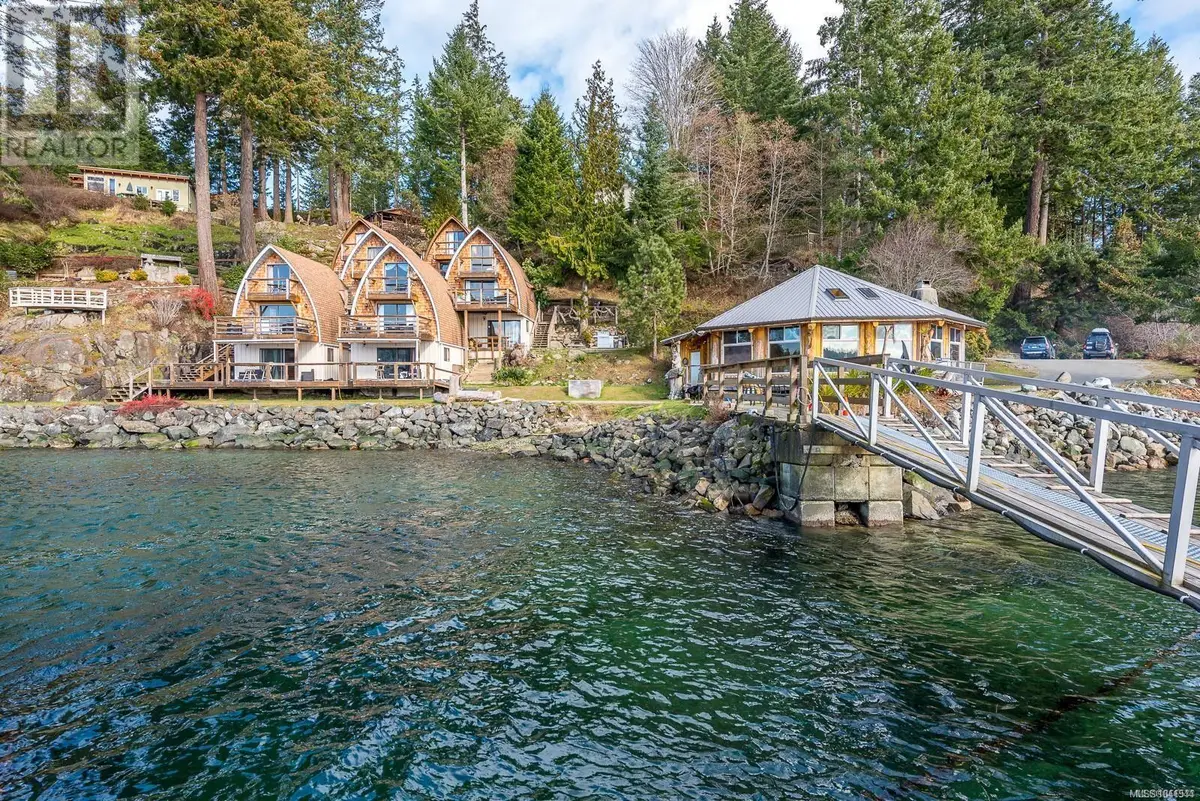 774 Cliffe Rd, Quadra Island BC V0P 1N0