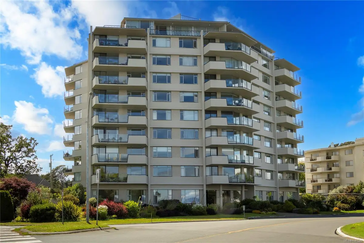 1420 Beach Dr #603, Oak Bay BC V8S 2N8