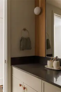 View 25