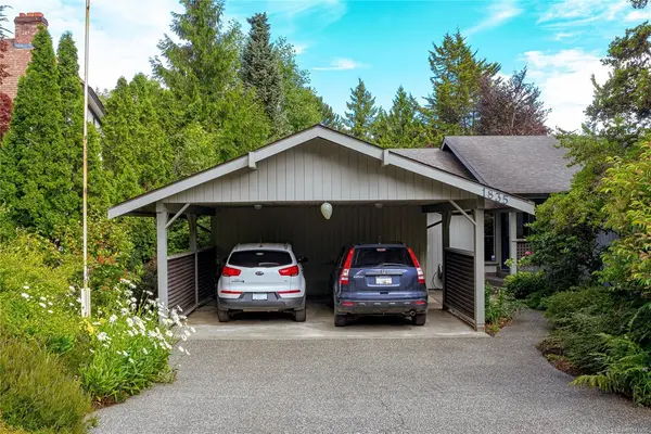 1835 Barrett Dr, North Saanich BC V8L 4T5 - 3 bed, 3.0 bath in North Saanich