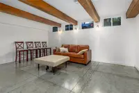 View 32