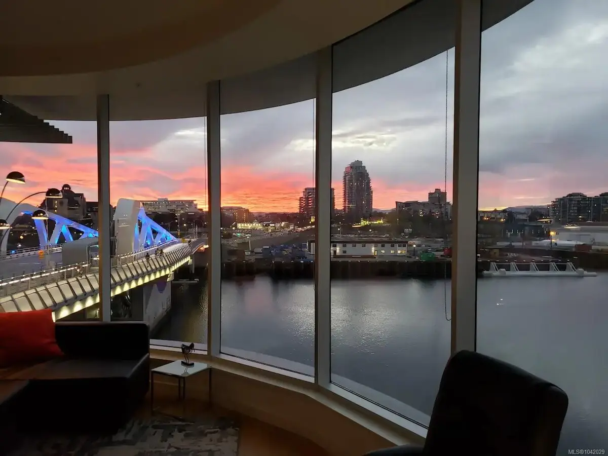 456 Pandora Ave #212B, Victoria BC V8W 0E3