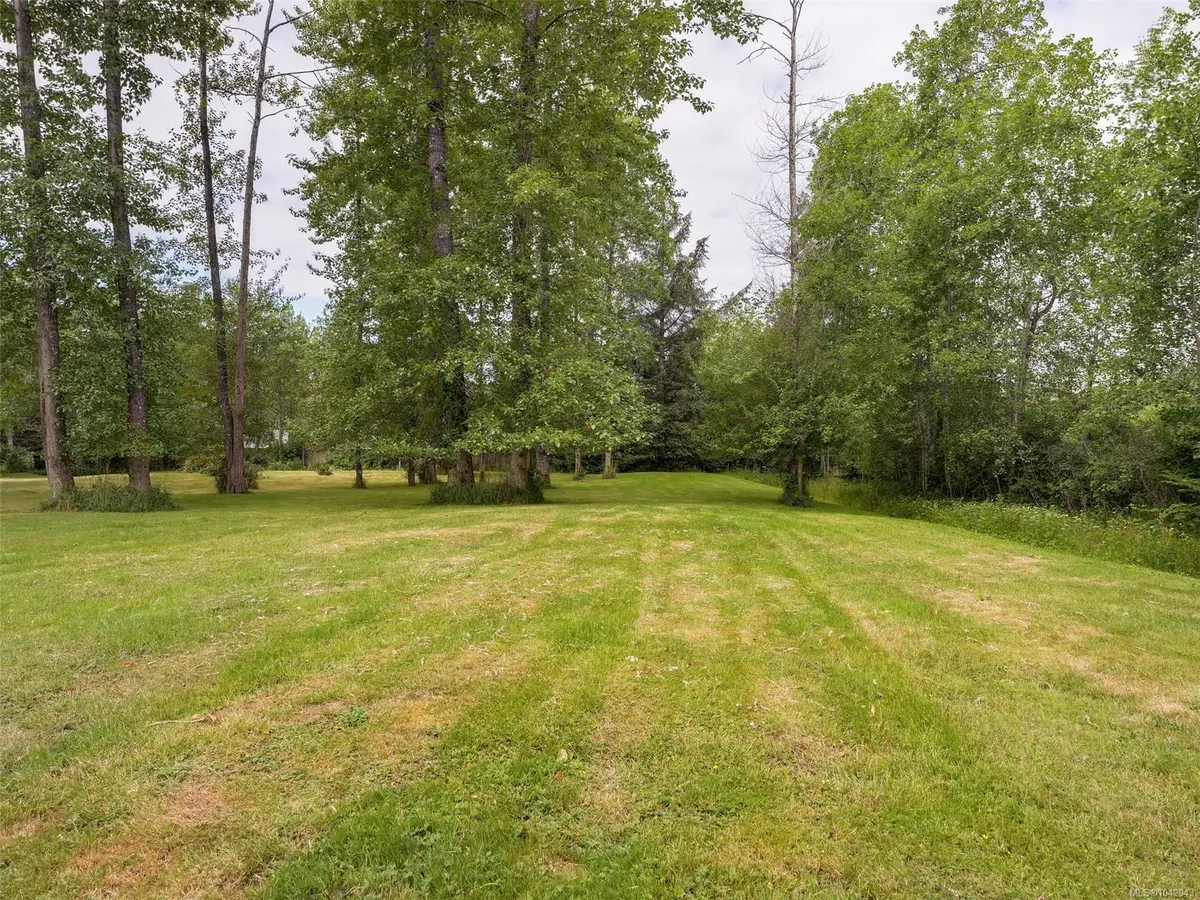 6988 West Coast Rd, Sooke BC V9Z 0V1