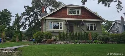 1276 Vista Hts, Victoria BC V8T 2J1