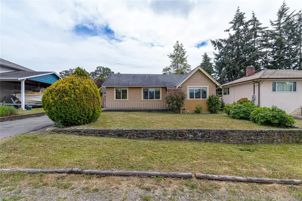1263 Garkil Rd, Saanich BC V8P 2L2 - 3 bed, 2 bath in Saanich