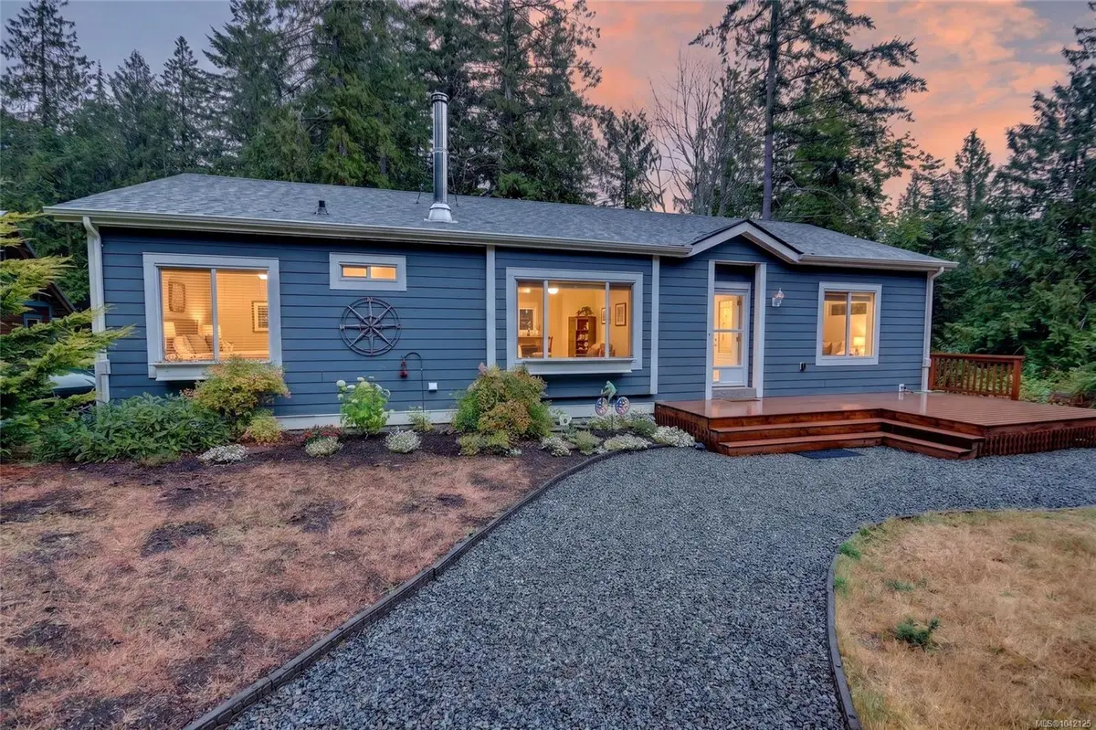 896 Canso Rd, Gabriola Island BC V0R 1X2