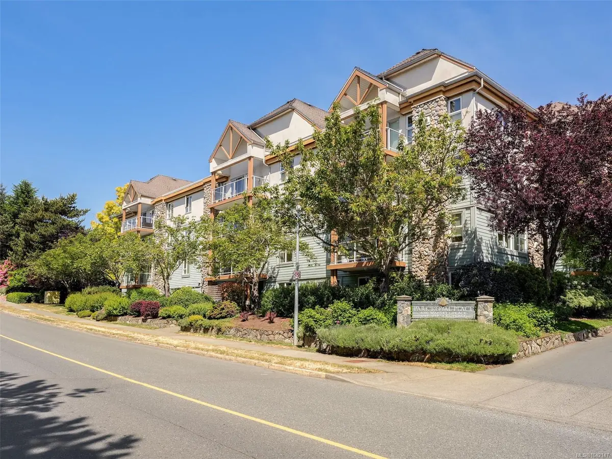 494 Marsett Pl #210, Saanich BC V8Z 7J1