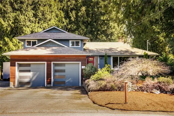 6429 Rodolph Rd, Central Saanich BC V8Z 5W3 - 4 bed, 2.0 bath in Central Saanich
