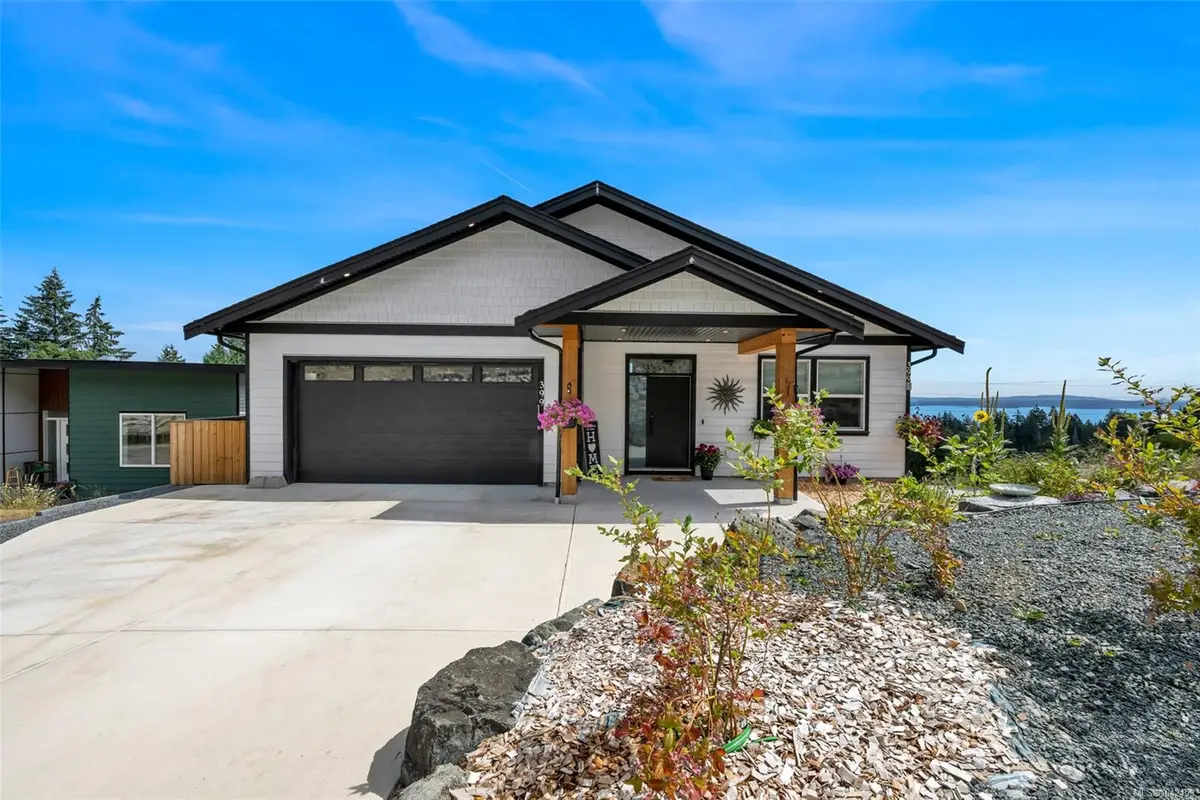 399 Thetis Dr, Ladysmith BC V9G 1V9